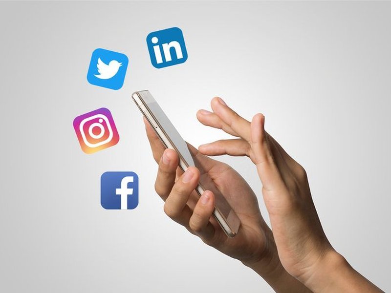 Person using AI apps on an Android phone