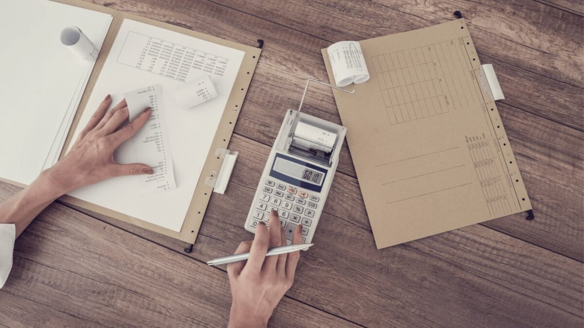 Can AI Help With Bookkeeping and Expense Categorization? Yes