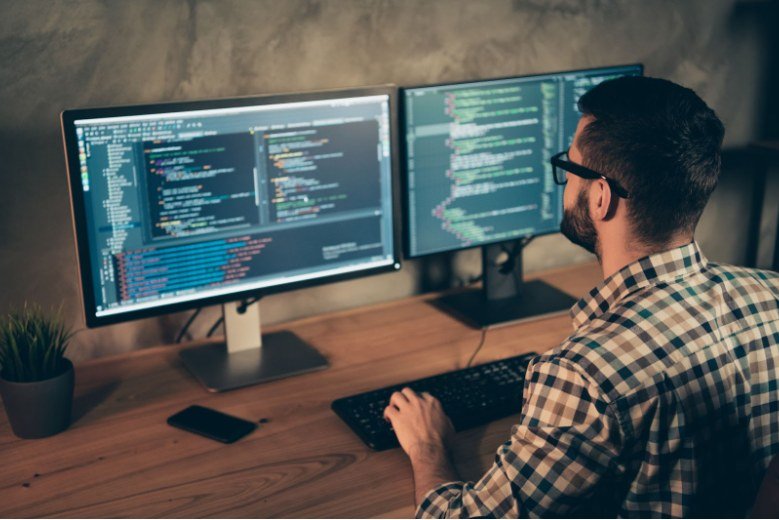 How to Prompt AI for Better Code Output (Developer’s Guide)