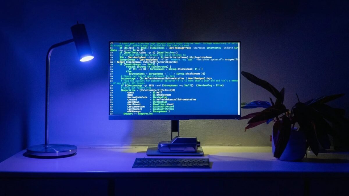 How to Use Command Prompt (Windows CMD Beginner’s Guide)