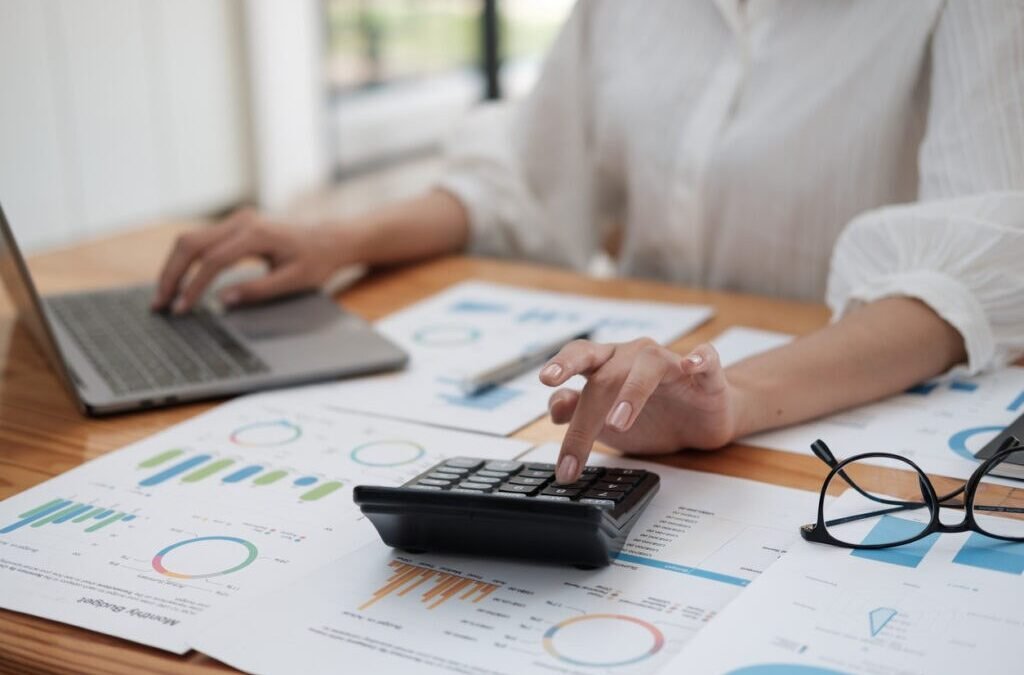 Best AI for Managing Freelance Finances in 2026
